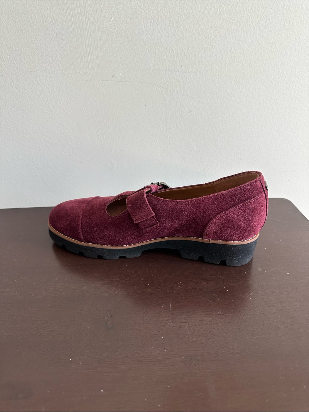 Vionic Women's Carmen T-Strap Loafer Suede Port Wine Size 6 - Picture 2 of 10